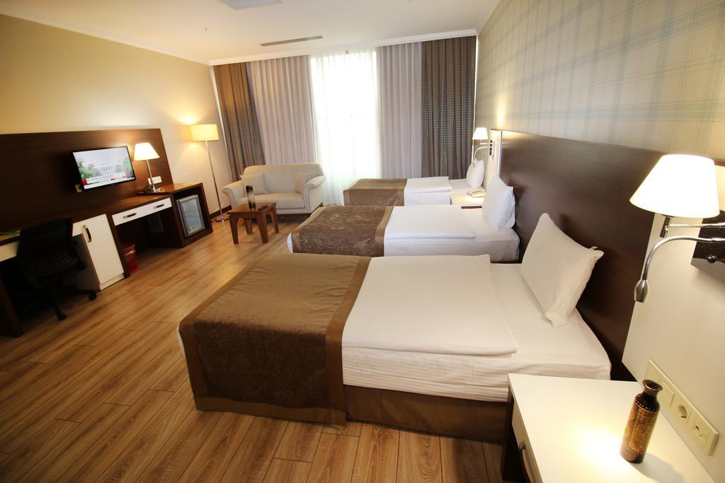 Boss Hotel Sincan Extérieur photo
